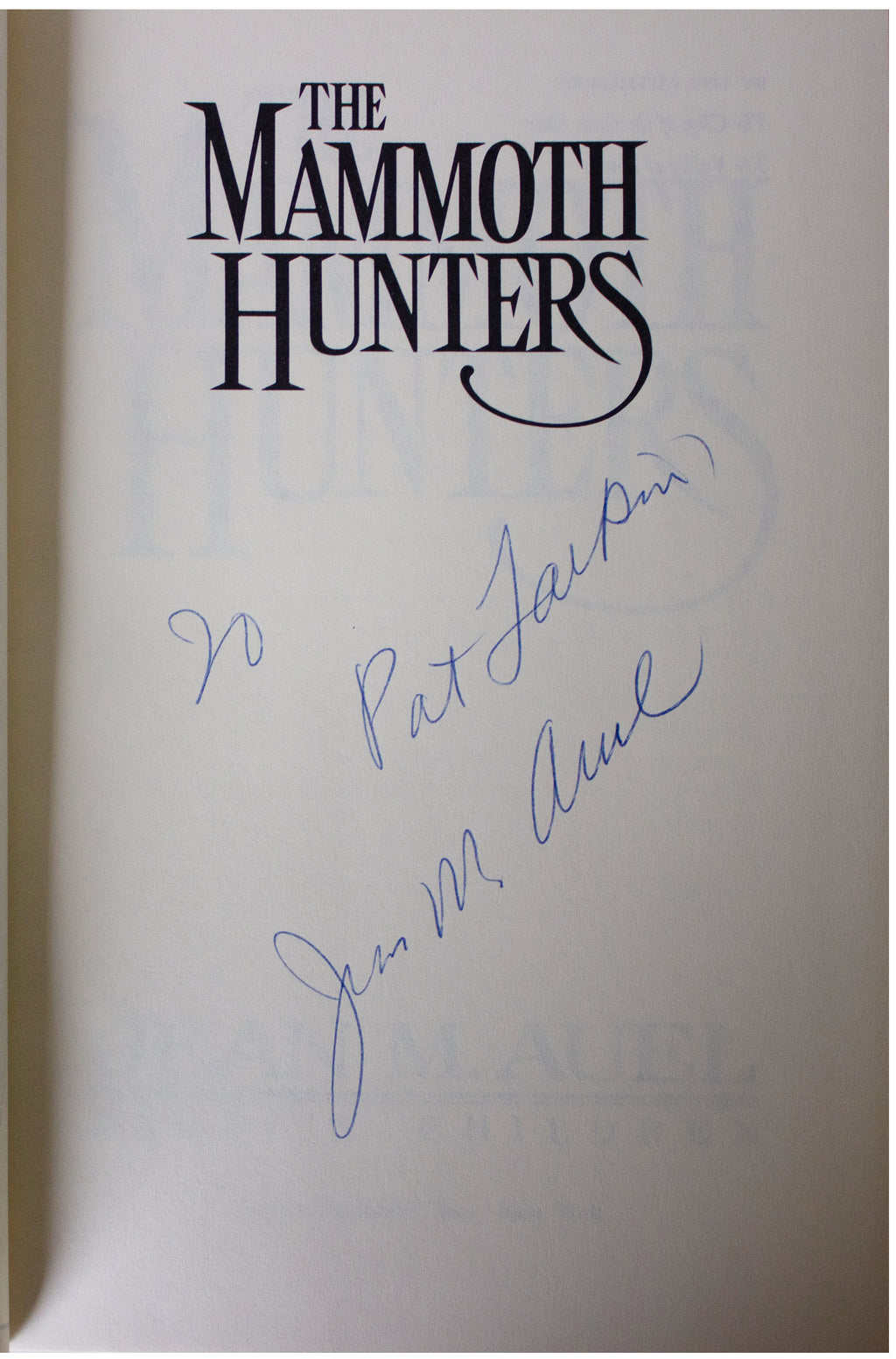 JEAN M. AUEL Mammoth Hunters SIGNED 1ST EDITION Earth's Children Saga 1985 HC